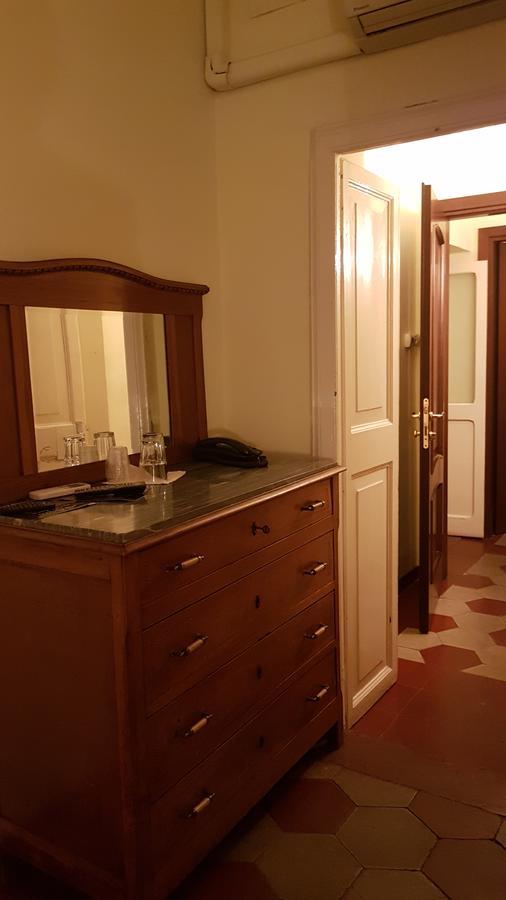 Dimora Storica Urbana Hotel Rome Luaran gambar