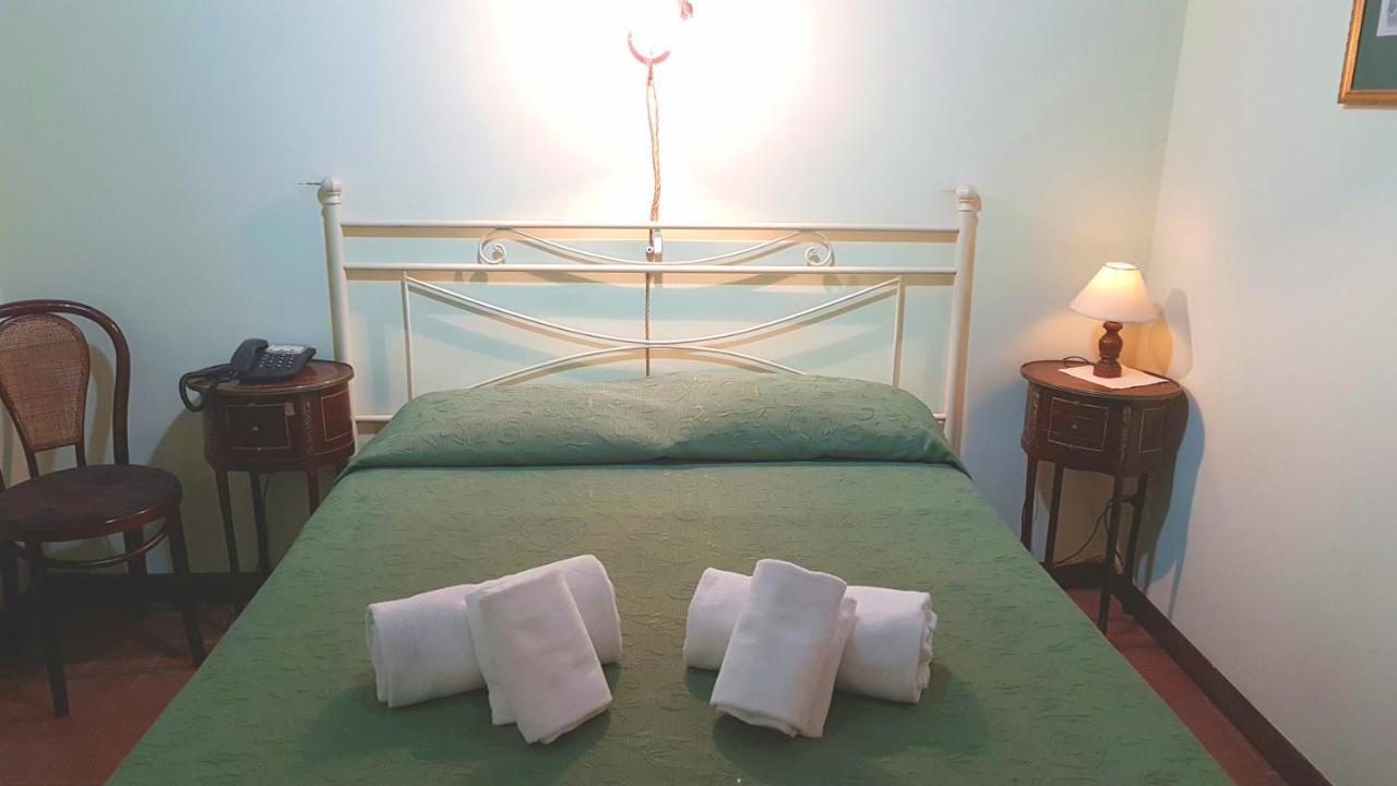 Dimora Storica Urbana Hotel Rome Luaran gambar